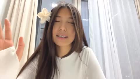 Aidaxo online show from 10-26-25, 06:14