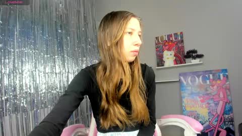 michele_mack online show from 01-08-25, 03:08