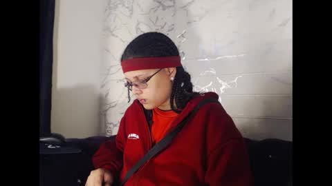 michell_rs online show from 09-15-25, 04:01