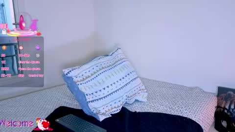 Snapshot of michelle_owens21 chatting on 03-03-26, 03:40 Michelle owens online show from 03-03-26, 03:40