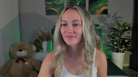 MichelleOrtis online show from 12-08-24, 04:18