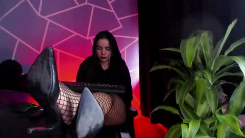 Snapshot of michellgrey chatting on 10-19-25, 07:58 michellgrey online show from 10-19-25, 07:58