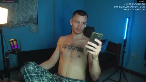 Mickey online show from 02-10-25, 10:53