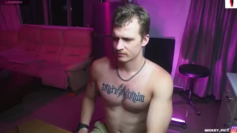 Mickey online show from 11-05-25, 11:54