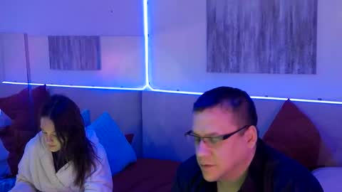 Snapshot of mickeyshyne69 chatting on 01-10-25, 10:06 Mickey online show from 01-10-25, 10:06