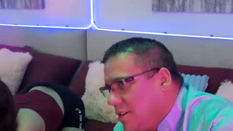 Snapshot of mickeyshyne69 chatting on 01-12-25, 03:39 Mickey online show from 01-12-25, 03:39