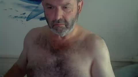 kike online show from 09-10-25, 01:44