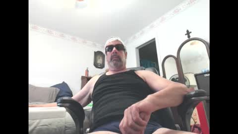 Snapshot of midlife_nowife321 chatting on 11-16-25, 05:40 midlife_nowife321 online show from 11-16-25, 05:40