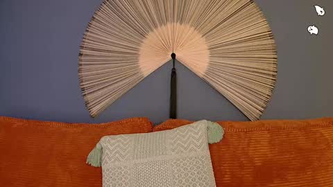 Snapshot of midnight__muse chatting on 12-19-24, 08:34 Rain online show from 12-19-24, 08:34