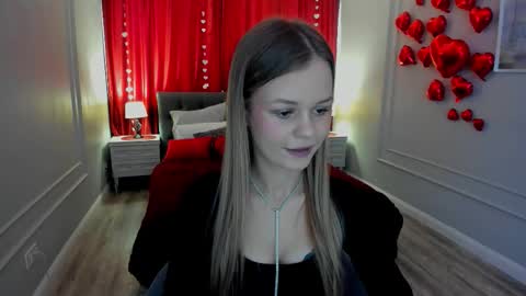 Snapshot of midnighteaura chatting on 02-19-26, 12:12 midnighteaura online show from 02-19-26, 12:12