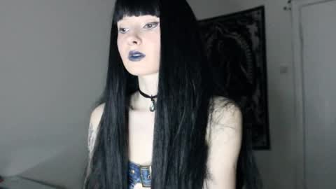 Snapshot of midnightsiren chatting on 03-01-26, 09:39 midnightsiren online show from 03-01-26, 09:39