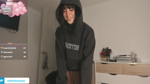 midori__san online show from 12-26-24, 05:40