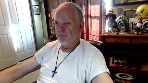 midwestdad09 online show from 12-16-25, 07:19