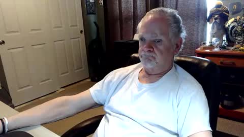 midwestdad09 online show from 03-30-26, 04:19