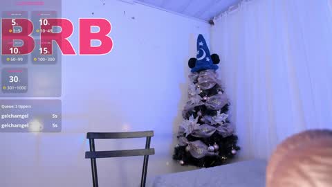 Snapshot of miel_gomez chatting on 12-11-24, 09:12 miel_gomez online show from 12-11-24, 09:12