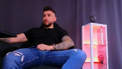 MightyAaron online show from 02-19-25, 09:06