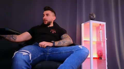 MightyAaron online show from 02-26-25, 07:53