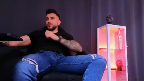 MightyAaron online show from 03-12-25, 09:34