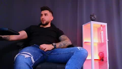 MightyAaron online show from 03-12-25, 12:36