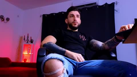 MightyAaron online show from 12-03-25, 04:09