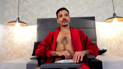 miguelsanfrancisco online show from 11-01-25, 03:03