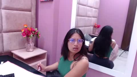 Snapshot of miha_smith chatting on 12-12-24, 02:37 Miha online show from 12-12-24, 02:37