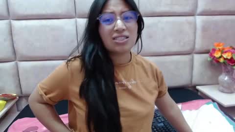 Snapshot of miha_smith chatting on 01-05-25, 02:49 Miha online show from 01-05-25, 02:49