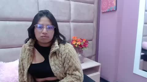 Snapshot of miha_smith chatting on 01-06-25, 02:48 Miha online show from 01-06-25, 02:48