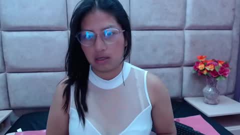 Snapshot of miha_smith chatting on 01-09-25, 02:43 Miha online show from 01-09-25, 02:43