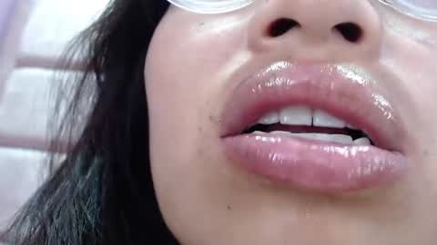Snapshot of miha_smith chatting on 01-10-25, 06:31 Miha online show from 01-10-25, 06:31