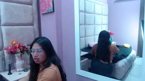 Snapshot of miha_smith chatting on 01-12-25, 02:56 Miha online show from 01-12-25, 02:56