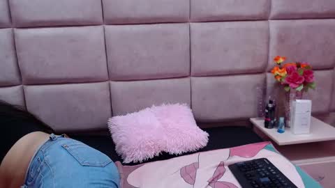 Snapshot of miha_smith chatting on 01-24-25, 03:00 Miha online show from 01-24-25, 03:00