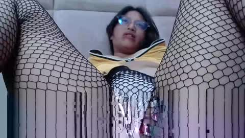 Snapshot of miha_smith chatting on 02-21-25, 06:51 Miha online show from 02-21-25, 06:51