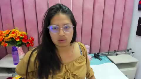Snapshot of miha_smith chatting on 09-28-25, 02:50 Miha online show from 09-28-25, 02:50