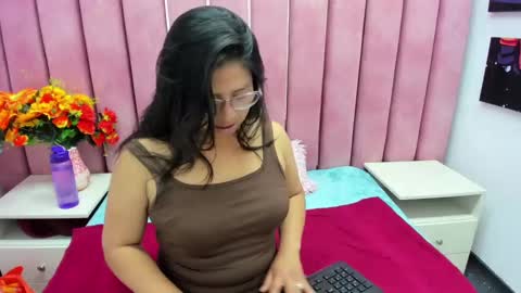Snapshot of miha_smith chatting on 09-30-25, 02:49 Miha online show from 09-30-25, 02:49