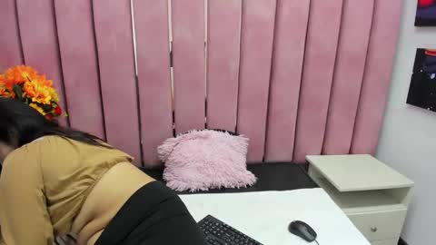 Snapshot of miha_smith chatting on 10-12-25, 03:05 Miha online show from 10-12-25, 03:05