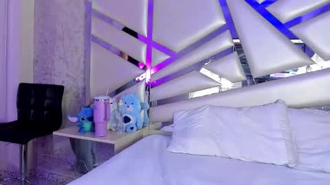 MIA 3 online show from 10-06-25, 04:10