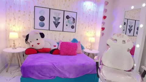 Snapshot of miia_bela chatting on 12-01-24, 04:29 Miia online show from 12-01-24, 04:29