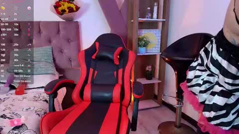 Snapshot of miia_paris chatting on 02-14-26, 05:59 Miia Paris online show from 02-14-26, 05:59