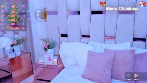 Snapshot of miia_schwarz chatting on 12-19-24, 04:02 Miia Schwarz  online show from 12-19-24, 04:02