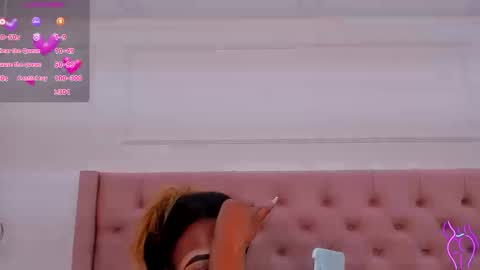 Snapshot of miia_schwarz chatting on 09-08-25, 10:20 Miia Schwarz  online show from 09-08-25, 10:20