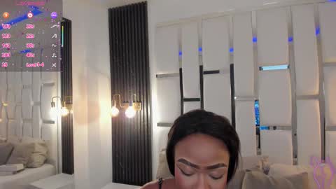 Snapshot of miia_schwarz chatting on 10-12-25, 09:14 Miia Schwarz  online show from 10-12-25, 09:14