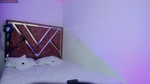 miia_starr_ online show from 04-07-26, 09:26