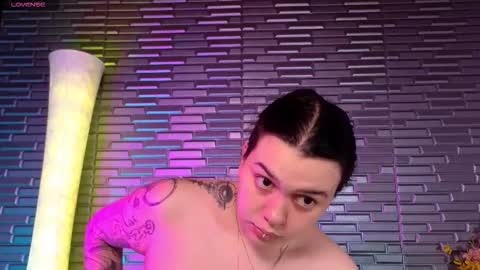 Snapshot of miia_zarate chatting on 01-13-26, 09:09 Ma - online show from 01-13-26, 09:09