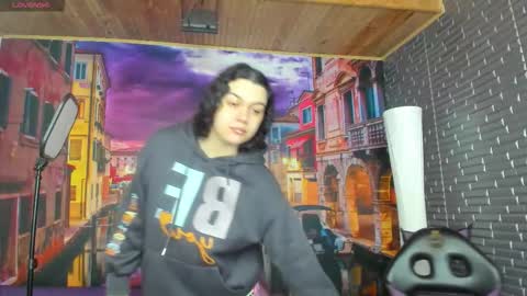 Snapshot of miia_zarate chatting on 01-14-26, 09:09 Ma - online show from 01-14-26, 09:09