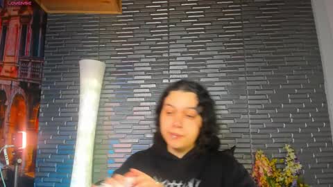 Snapshot of miia_zarate chatting on 02-13-26, 09:22 Ma - online show from 02-13-26, 09:22