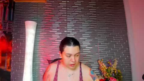 Snapshot of miia_zarate chatting on 02-17-26, 09:32 Ma - online show from 02-17-26, 09:32