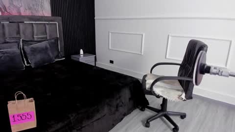 Mia Monroe online show from 01-31-25, 03:30