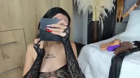 Snapshot of miiawinsters chatting on 12-13-24, 07:32 miiawinsters online show from 12-13-24, 07:32