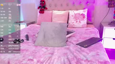 Lucii online show from 10-09-25, 09:24